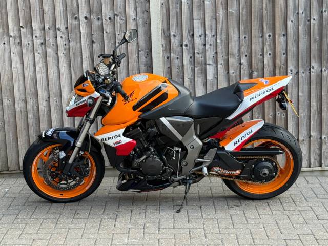 2009 Honda CB 1000R 2009 (59) REPSOL REP + AKRAPOVIC EXHAUST + F/S/H