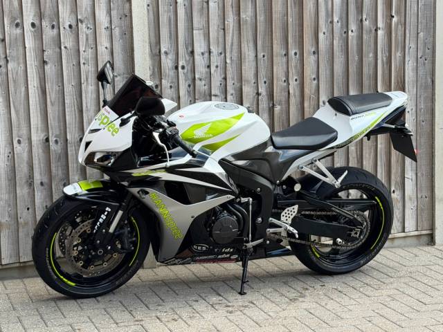 2008 Honda CBR 600 RR 2008 (08) HANSPREE EDITION + LOW MILES + FULL SERVICE HISTORY