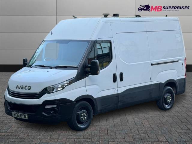 Iveco Daily 2.3D 3520WB 2019 (19) MWB PANEL VAN + 1 OWNER + AIR CON + UTILITY PANEL VAN Diesel White