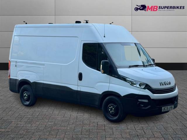 2019 Iveco Daily 2.3D 3520WB 2019 (19) MWB PANEL VAN + 1 OWNER + AIR CON + UTILITY