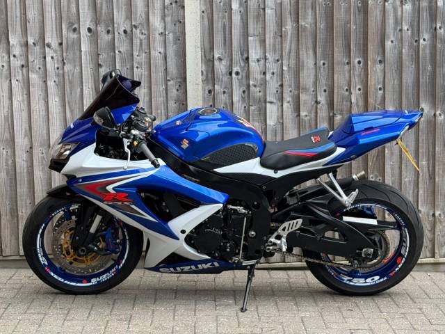 2008 Suzuki Gsx-r 750 K8 2008 (08) SUPER SPORT + 9 SERVICE STAMPS