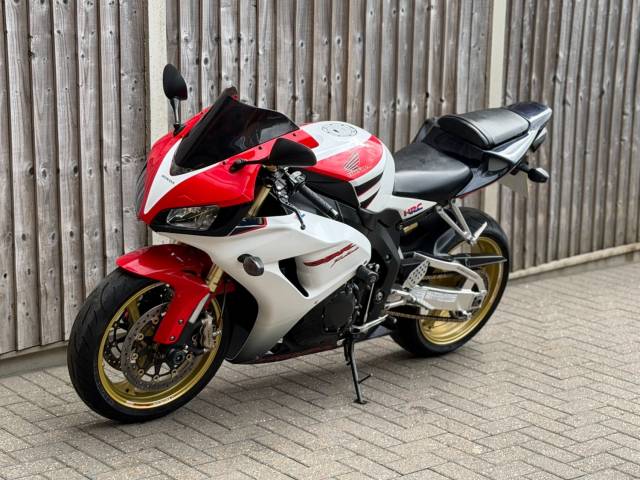 2007 Honda CBR 1000 RR FIREBLADE HRC EDITION 2007 (57) + LOADS OF PAPER WORK !!!