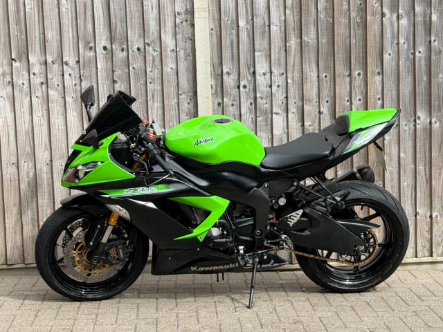 2014 Kawasaki Ninja ZX6R 636 ABS 2014 (14) SUPER SPORT + LEO VINCE SYSTEM