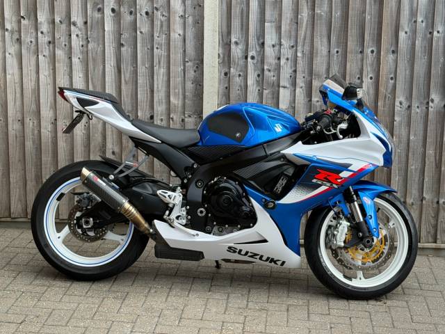 Suzuki Gsx-r 600 L3 2014 (14) SUPER SPORT + 12,000 MILES + SCORPION EXHAUST SUPER SPORT Petrol Blue