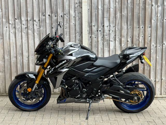2021 Suzuki Gsx-s 750 AZM1 ABS 2021 (21) + 6,000 MILES + FULL SERVICE HISTORY