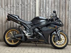 YAMAHA YZF at MB Superbikes Chesham