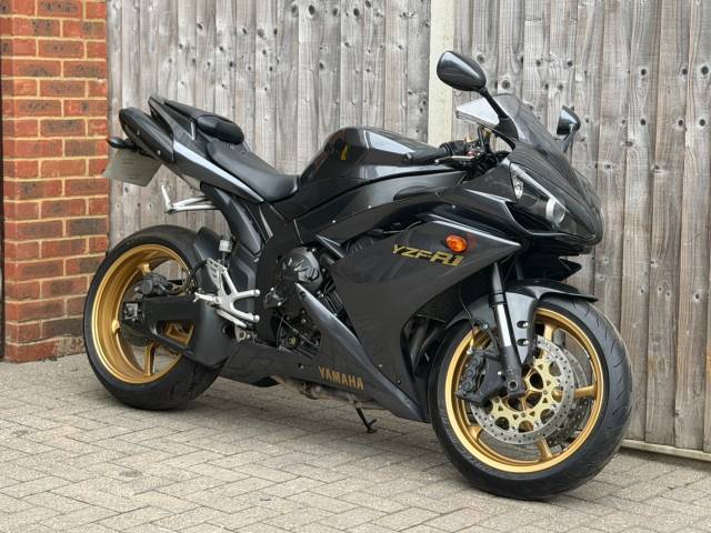 2007 Yamaha YZF R1 2007 (57) SUPER SPORT + 16,200 M + LAST OWNER HAD THIS 8 YEARS