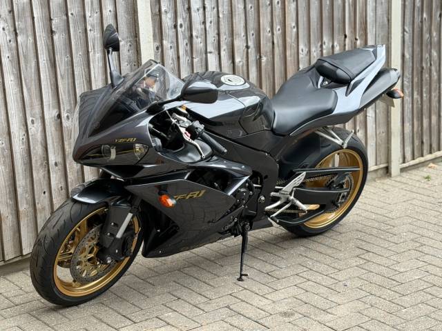 2007 Yamaha YZF R1 2007 (57) SUPER SPORT + 16,200 M + LAST OWNER HAD THIS 8 YEARS