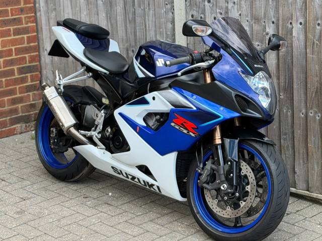 2006 Suzuki Gsx-r 1000 K6 2006 (06) SUPER SPORT + LAST OWNER HAD THIS BIKE 9 YEARS