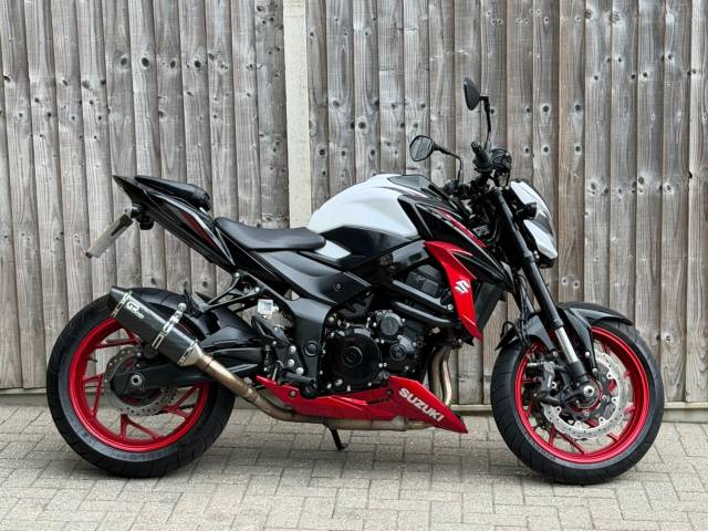 Suzuki Gsx-s 750 ZAMO ABS 2020 (20) + GR MOTO EXHAUST + 8,800 MILES Petrol Black