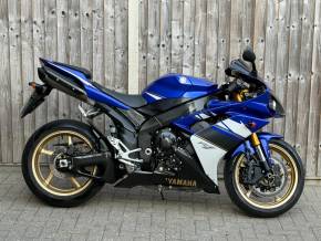 YAMAHA YZF at MB Superbikes Chesham