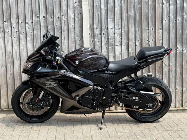 2010 Suzuki Gsx-r 750 L0 2010 (10) SUPER SPORT + COLA BROWN + YOSHIMURA EXHAUST