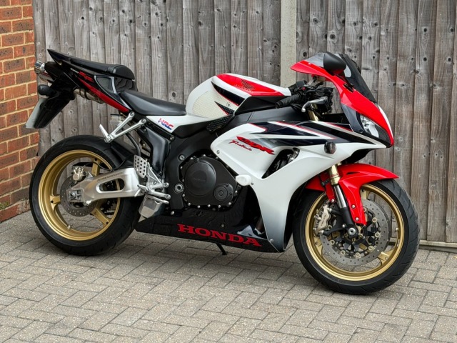 2007 Honda CBR 1000 RR FIREBLADE 2007 (57) HRC EDITION SUPER SPORT + STUNNING EXAMPLE