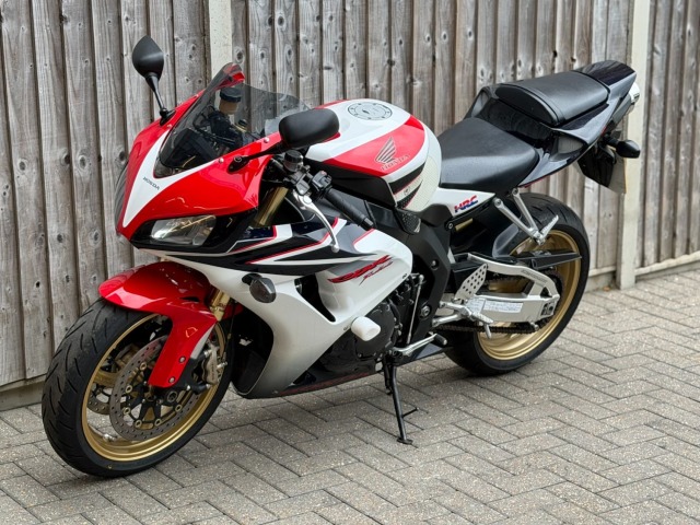 2007 Honda CBR 1000 RR FIREBLADE 2007 (57) HRC EDITION SUPER SPORT + STUNNING EXAMPLE