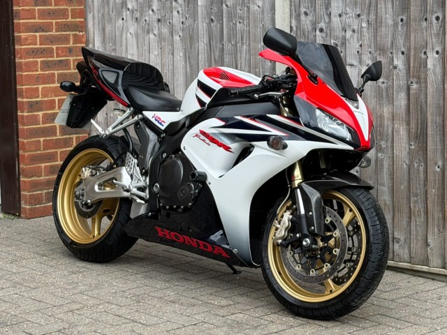2007 Honda CBR 1000 RR FIREBLADE 2007 (57) HRC EDITION SUPER SPORT + NICE EXTRAS