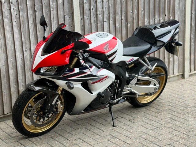 2007 Honda CBR 1000 RR FIREBLADE 2007 (57) HRC EDITION SUPER SPORT + NICE EXTRAS