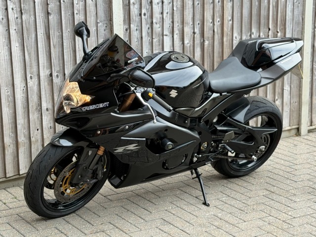 2005 Suzuki Gsx-r 1000 K5 STEALTH BLACK 2005 (05) SUPER SPORT + HUGE SPEC