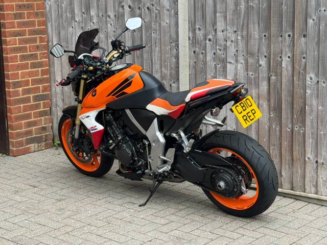 2013 Honda CB 1000R 2013 (13) REPSOL REPLICA + STUNNING EXTRAS + 9,800 MILES