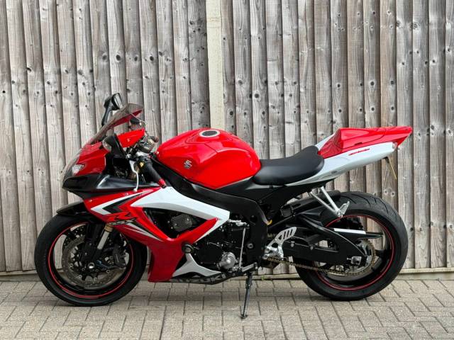 2007 Suzuki Gsx-r 600 K7 2007 (07) SUPER SPORT + AKRAPOVIC