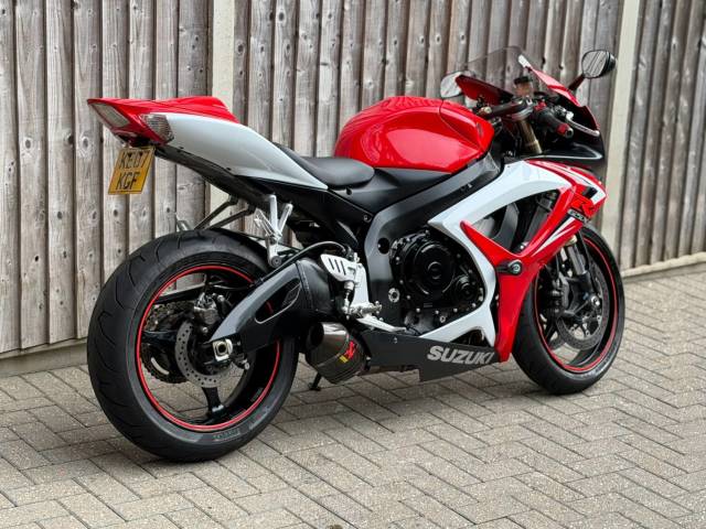 2007 Suzuki Gsx-r 600 K7 2007 (07) SUPER SPORT + AKRAPOVIC