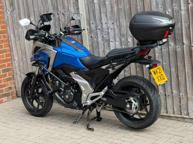 2021 Honda NC 750X DCT ABS 2021 (21) + 7,200 MILES + GIVI TOP BOX