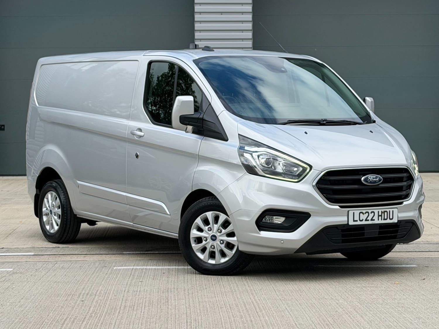 2022 Ford Transit Custom