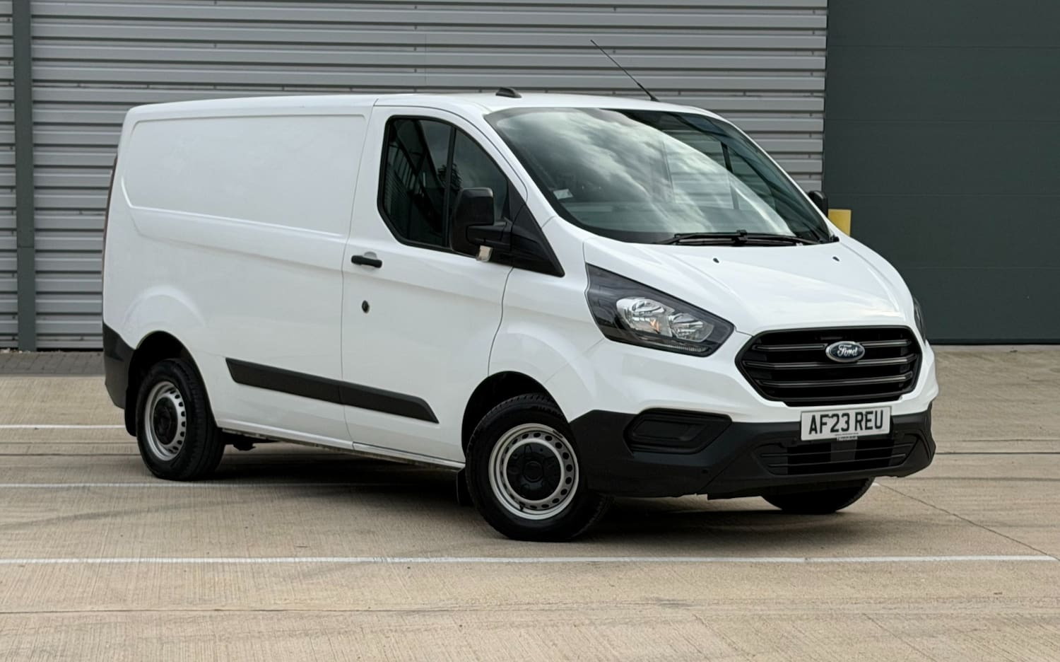 2023 Ford Transit Custom